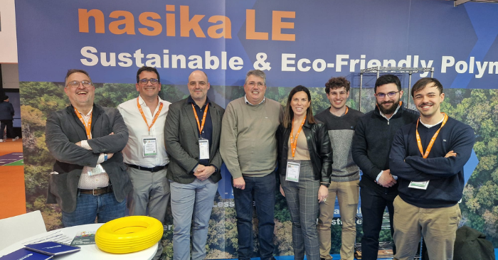 Plastics and rubber foto equipo